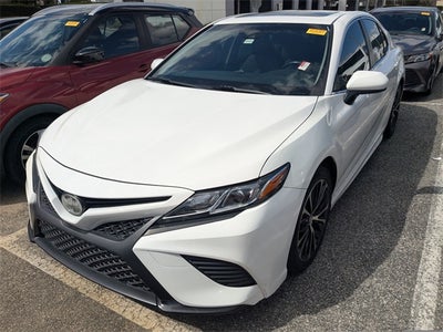 2018 Toyota CAMRY SE