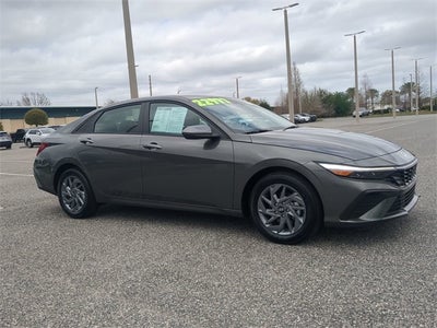 2025 Hyundai Elantra Blue