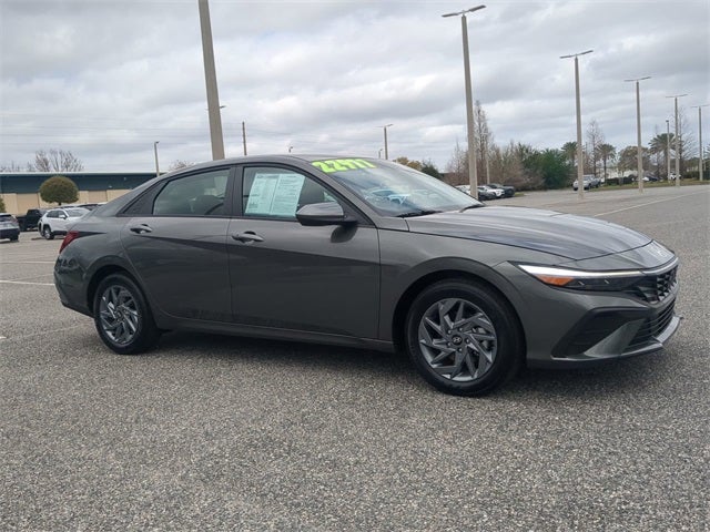 2025 Hyundai Elantra Blue