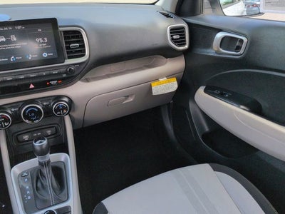 2024 Hyundai Venue SEL