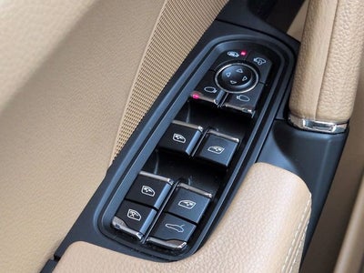 2016 Porsche Cayenne Base