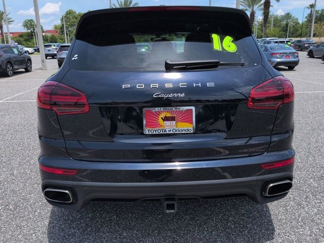 2016 Porsche Cayenne Base