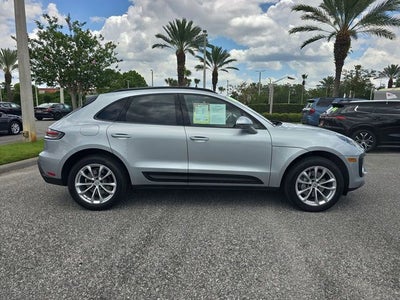 2024 Porsche Macan Base