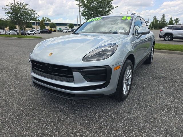2024 Porsche Macan Base