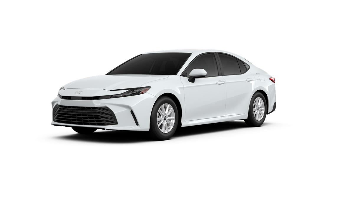 2026 Toyota Camry LE Hybrid's photo