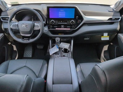 2026 Toyota Highlander Platinum