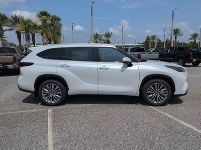 2026 Toyota Highlander Platinum