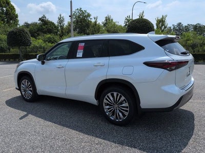 2026 Toyota Highlander Platinum