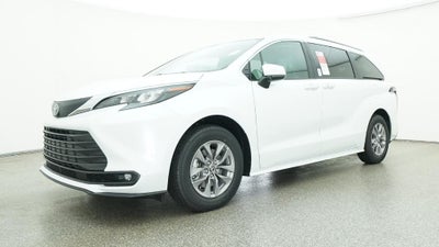 2026 Toyota Sienna XLE