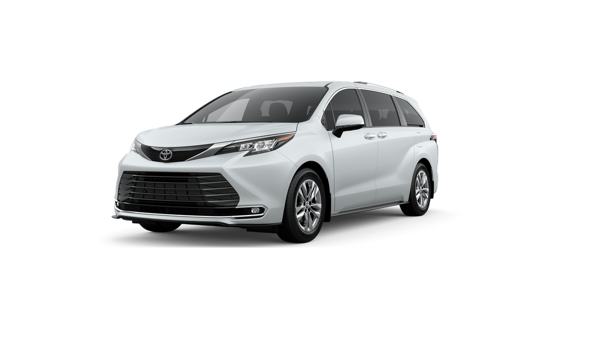 2026 Toyota Sienna Limited 7-Passenger Hybrid FWD's photo