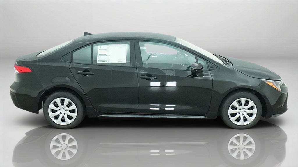 2027 Toyota Corolla LE
