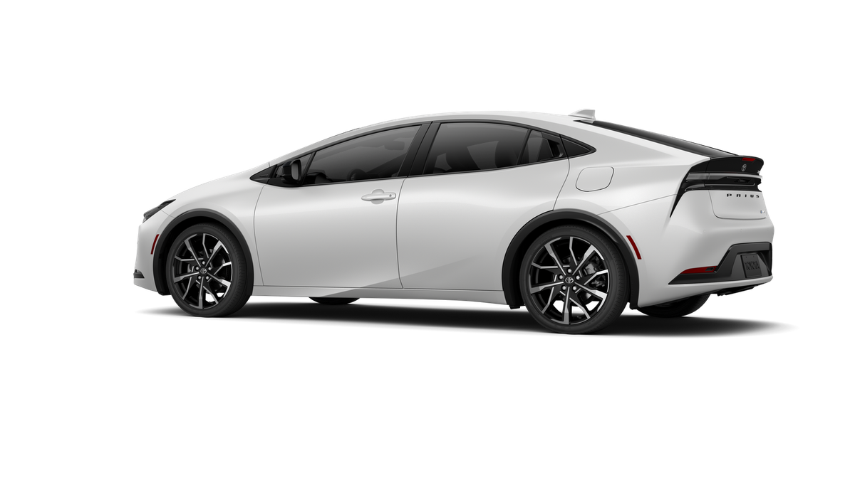 2027 Toyota Prius Plug-in Hybrid XSE