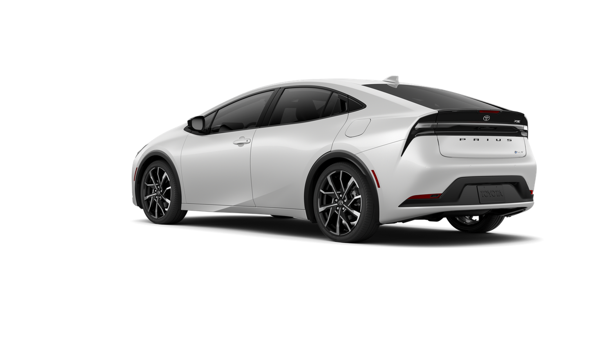 2027 Toyota Prius Plug-in Hybrid XSE