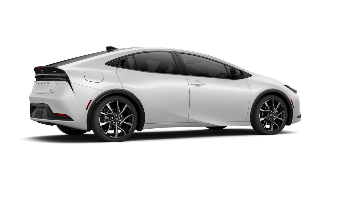 2027 Toyota Prius Plug-in Hybrid XSE Premium